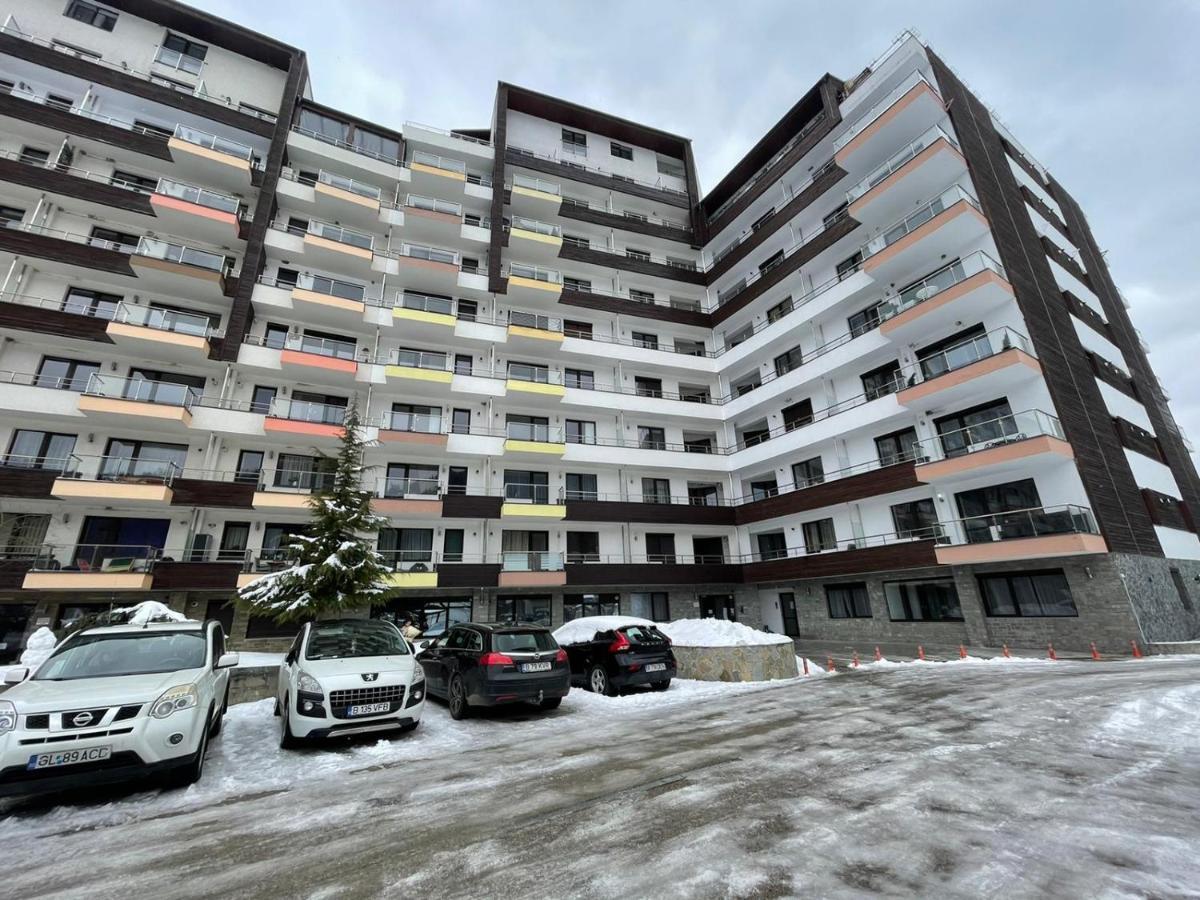 Romantic Jacuzzi Chic Apartment Sinaia Exterior foto